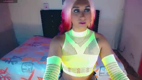 Snapshot of alondragill_ chatting on May 13, 2:31 am alondragill_ online show from May 13, 2:31 am