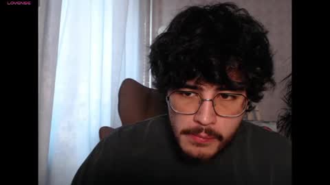 Snapshot of alone_at_homee chatting on March 24, 3:22 am Alan online show from March 24, 3:22 am