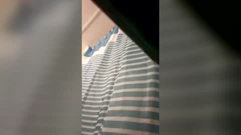 Snapshot of alonpra14 chatting on July 7, 2:47 am alonpra14 online show from July 7, 2:47 am