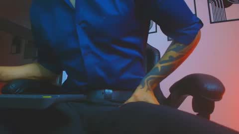 Snapshot of alpha_dominus_ chatting on May 27, 7:05 am alpha_dominus_ online show from May 27, 7:05 am