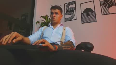 Snapshot of alpha_dominus_ chatting on June 9, 3:29 am alpha_dominus_ online show from June 9, 3:29 am
