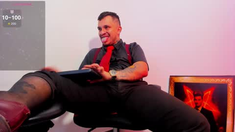 Snapshot of alpha_paganni chatting on February 19, 4:52 am alpha paganni online show from February 19, 4:52 am