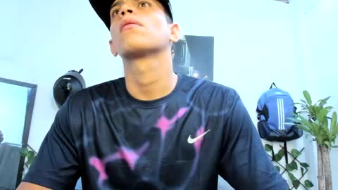 Snapshot of alpha_pprs chatting on December 22, 10:49 am Alpha pprs online show from December 22, 10:49 am