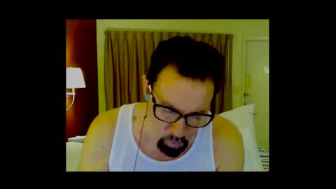 alphablue_wolf1295 online show from January 7, 10:34 pm