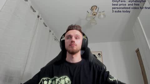 Snapshot of alphaboyfun chatting on October 7, 12:13 pm Andi online show from October 7, 12:13 pm