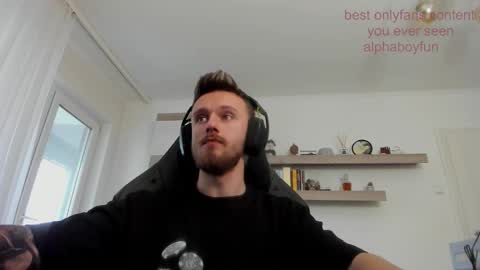 Snapshot of alphaboyfun chatting on November 23, 11:54 am Andi online show from November 23, 11:54 am