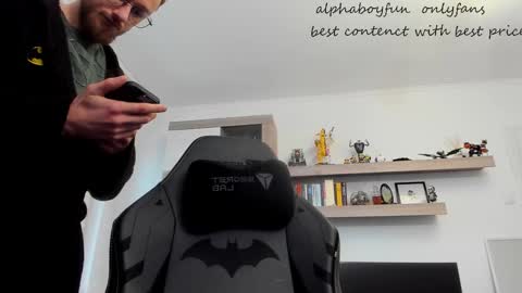 Andi online show from February 5, 9:03 am