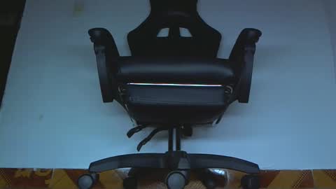 Snapshot of alphacashmaster8 chatting on April 2, 4:15 pm MASTER FINDOM DRAIN... online show from April 2, 4:15 pm