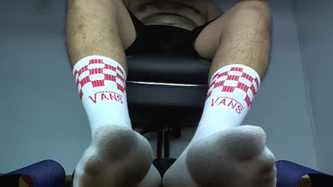 Snapshot of alphacashmaster8 chatting on April 8, 10:15 am MASTER FINDOM DRAIN... online show from April 8, 10:15 am