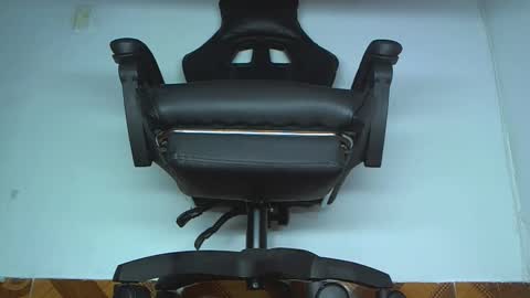 Snapshot of alphacashmaster8 chatting on April 15, 2:57 pm MASTER FINDOM DRAIN... online show from April 15, 2:57 pm