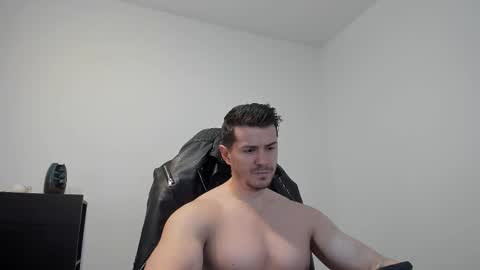 LeatherMaster online show from November 15, 8:22 am