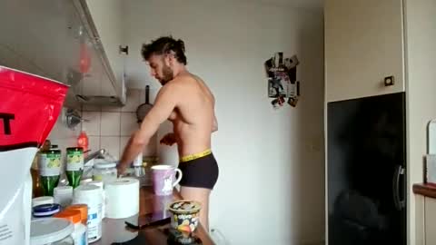 alphah_hunk online show from September 27, 9:03 am