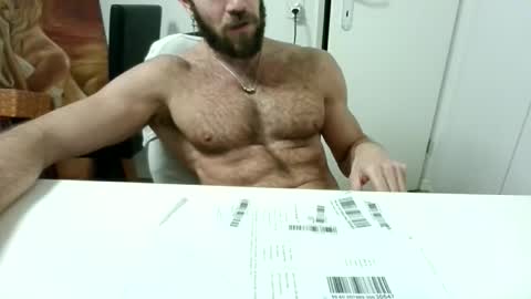 alphah_hunk online show from November 4, 7:57 pm