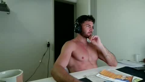 alphah_hunk online show from March 6, 5:42 pm