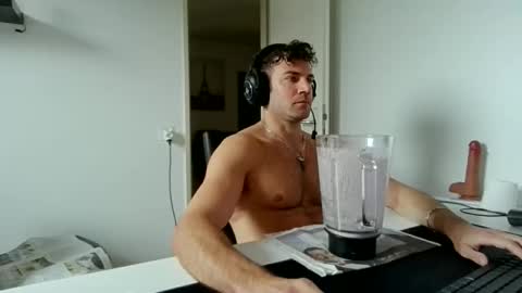 alphah_hunk online show from March 30, 11:22 am