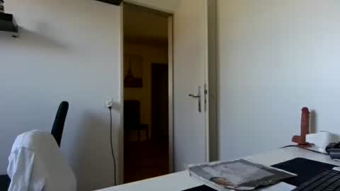 alphah_hunk online show from April 9, 10:31 am