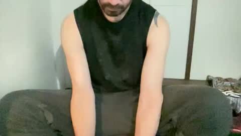 Snapshot of alphajosh chatting on March 19, 2:04 am alphajosh online show from March 19, 2:04 am