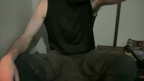 Snapshot of alphajosh chatting on April 9, 6:19 am alphajosh online show from April 9, 6:19 am