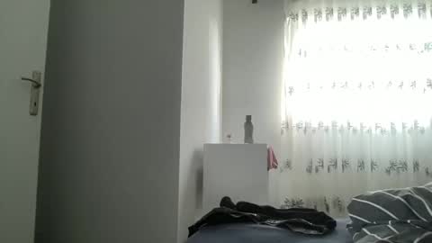 Snapshot of alphandre chatting on January 31, 6:57 am AlphAndre online show from January 31, 6:57 am