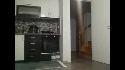 Snapshot of alphandre chatting on February 7, 7:17 pm AlphAndre online show from February 7, 7:17 pm