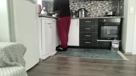 Snapshot of alphandre chatting on February 26, 8:15 am AlphAndre online show from February 26, 8:15 am