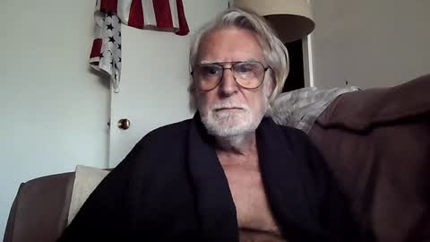 AlphaUniform online show from January 12, 7:31 pm