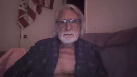 AlphaUniform online show from May 15, 3:02 am