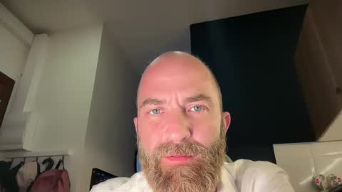 Snapshot of alroca82 chatting on May 13, 3:31 pm alroca82 online show from May 13, 3:31 pm
