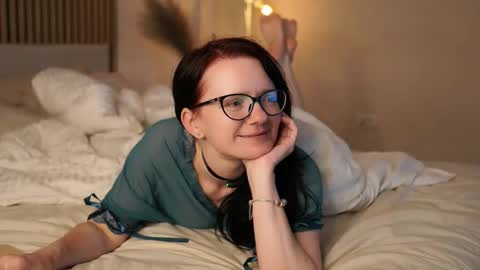 Snapshot of alucidreaming chatting on April 27, 9:13 pm Lucid Dreaming online show from April 27, 9:13 pm