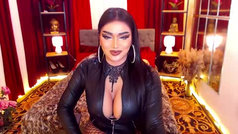 Alura Jhenson online show from December 21, 10:40 pm