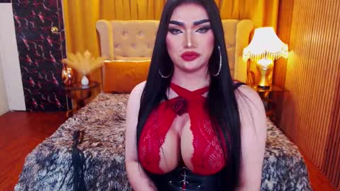 Snapshot of alurajhenson chatting on November 7, 2:11 am Alura Jhenson online show from November 7, 2:11 am