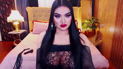 Alura Jhenson online show from April 5, 10:01 am