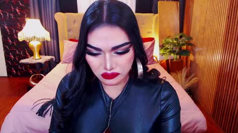 Alura Jhenson online show from April 8, 10:37 am