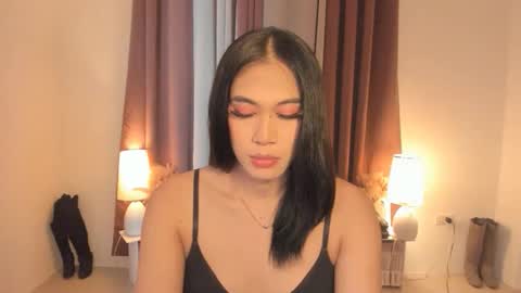 alwina_williams online show from April 8, 7:08 am