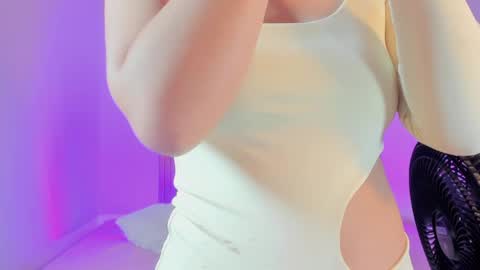 Aly online show from April 25, 1:41 pm