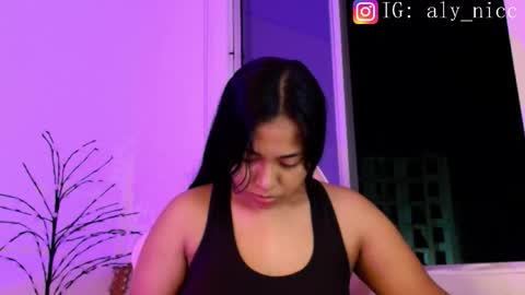 Snapshot of aly_nicc chatting on January 6, 5:44 am Aly online show from January 6, 5:44 am