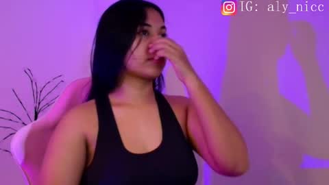 Snapshot of aly_nicc chatting on January 7, 4:26 am Aly online show from January 7, 4:26 am