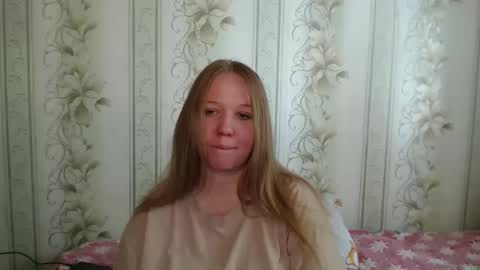 alya764770 online show from May 16, 12:40 am