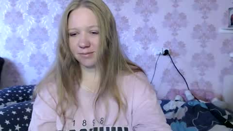 Snapshot of alya764770 chatting on July 6, 3:03 am alya764770 online show from July 6, 3:03 am