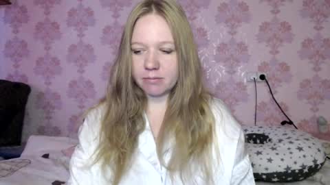 Snapshot of alya764770 chatting on July 23, 1:30 am alya764770 online show from July 23, 1:30 am