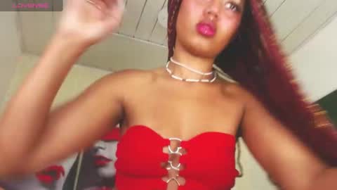 Snapshot of alya_gomez chatting on December 14, 11:12 pm online show from December 14, 11:12 pm