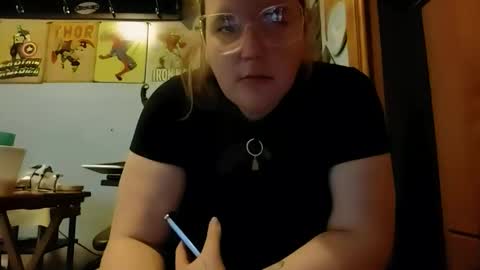 Alyce in Wonderland online show from May 23, 1:59 pm
