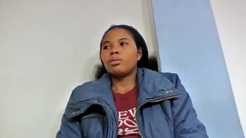 alydie7 online show from May 11, 3:29 pm
