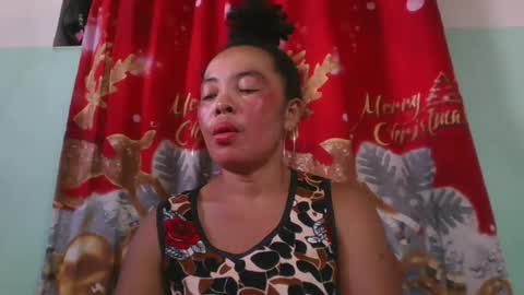 alypierette online show from November 28, 7:44 am