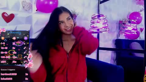 Snapshot of alys_molly chatting on February 15, 3:09 am sopie online show from February 15, 3:09 am