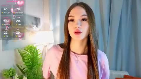Snapshot of alyshaplescia chatting on July 11, 4:10 pm Mona online show from July 11, 4:10 pm