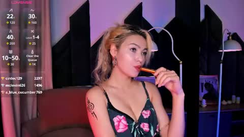 Snapshot of alysiasun chatting on July 13, 6:27 am Alysia online show from July 13, 6:27 am
