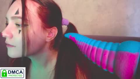 Snapshot of alyssa__scarlet chatting on October 29, 9:44 am Alyssa online show from October 29, 9:44 am