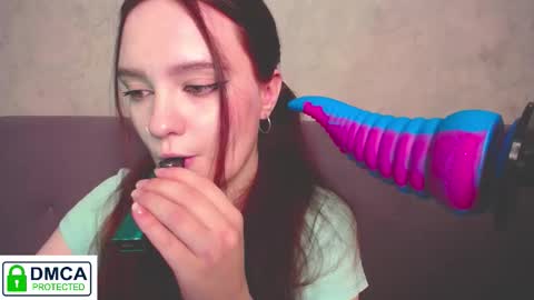 Snapshot of alyssa__scarlet chatting on November 7, 5:46 pm Alyssa online show from November 7, 5:46 pm