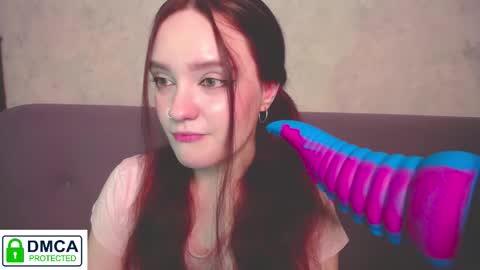 Snapshot of alyssa__scarlet chatting on November 8, 3:01 pm Alyssa online show from November 8, 3:01 pm